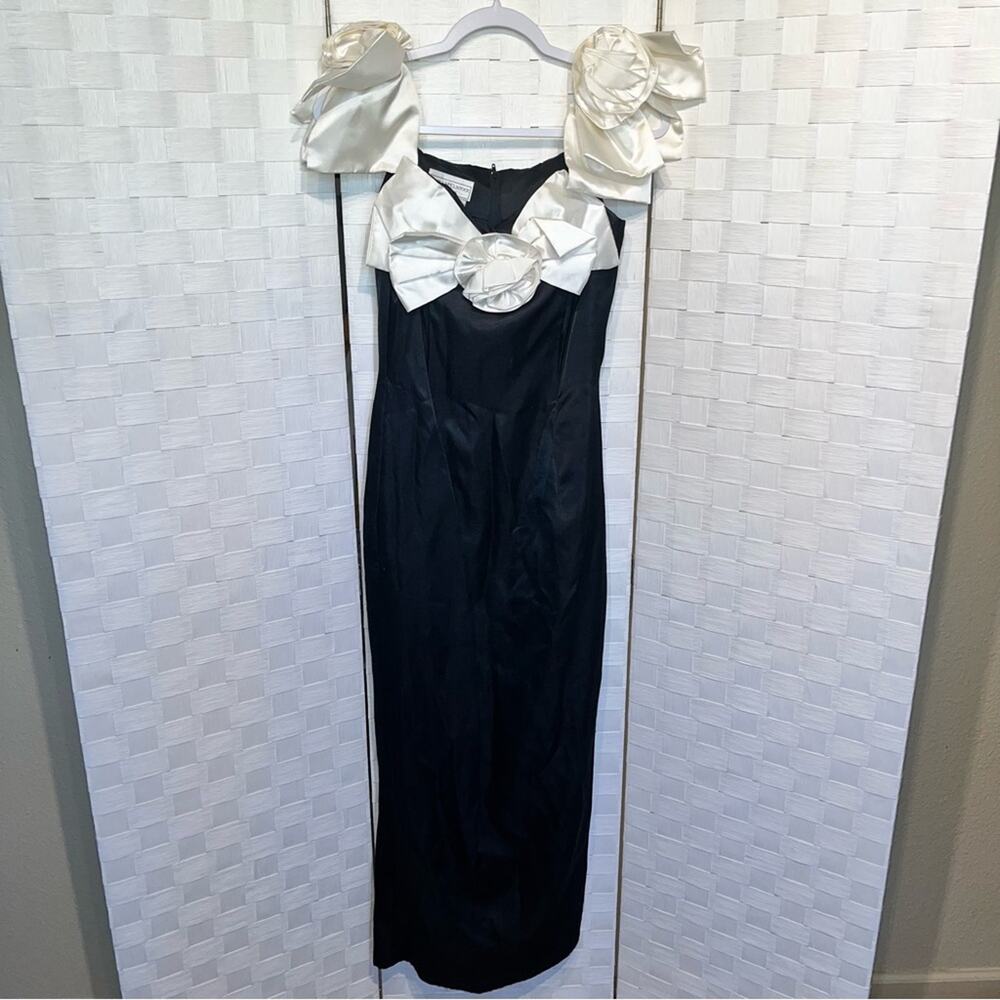 Gunne Sax Black Gown with Ivory Bow Accents - Picture 8 of 10